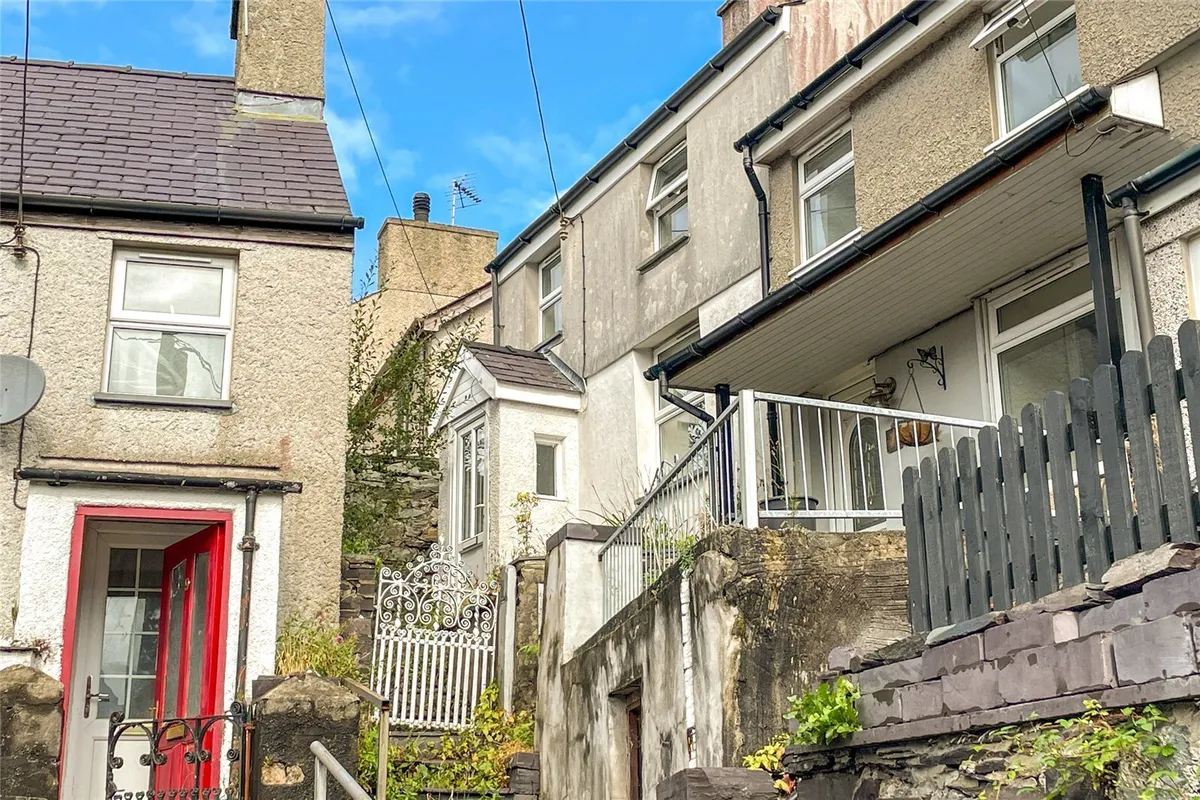 Tabernacle Terrace, Bethesda, Bangor, Gwynedd, LL57