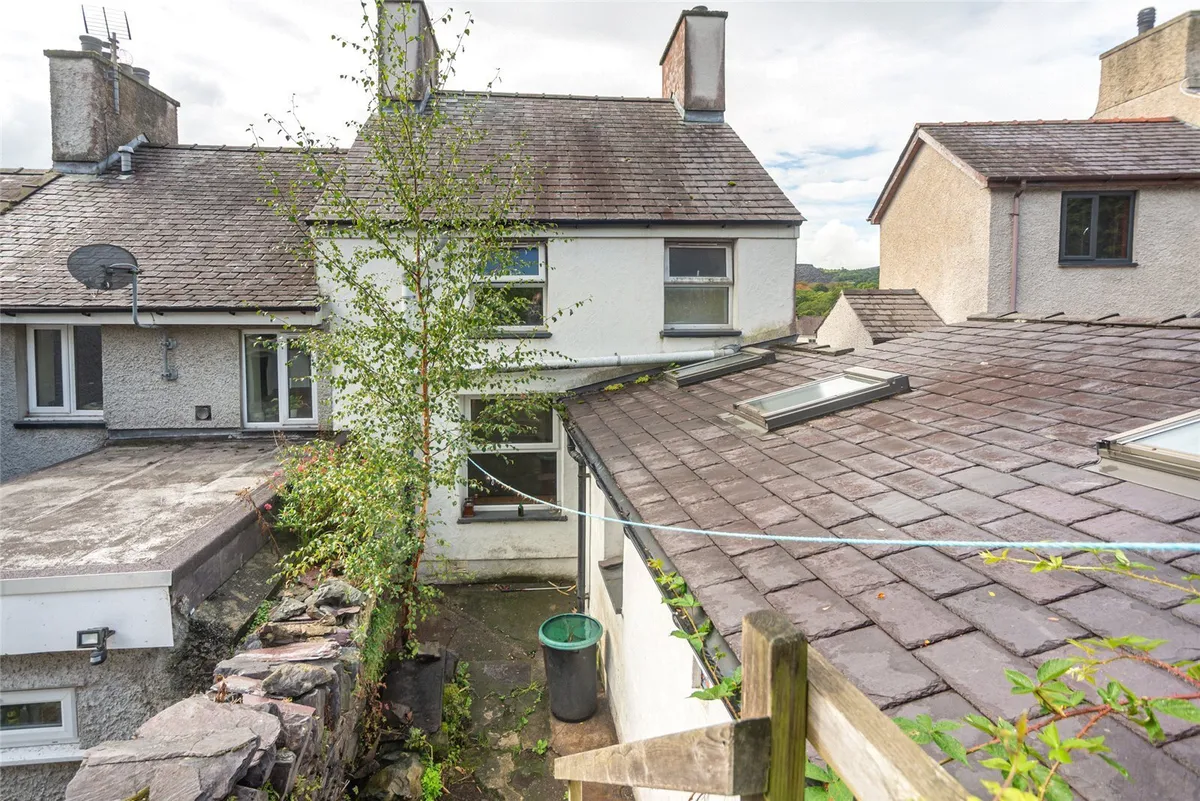 Tabernacle Terrace, Bethesda, Bangor, Gwynedd, LL57