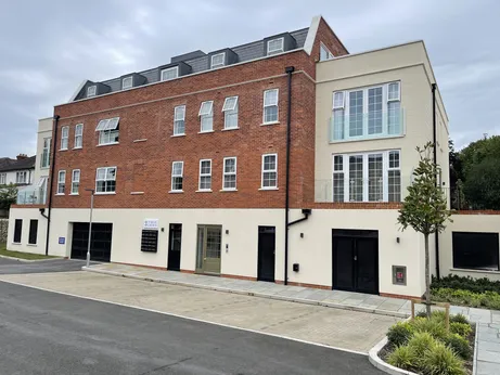 Jubilee Gardens, Weybridge, KT13