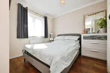 Challinor, HARLOW
