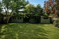 Crabtree Lane, Bordon, GU35 photo 16