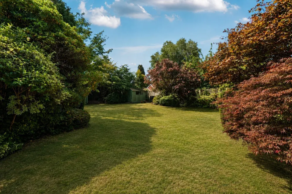 Crabtree Lane, Bordon, GU35 photo 17