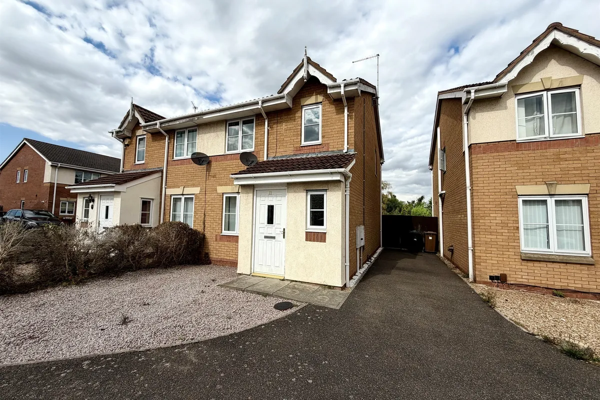Swan Gardens, Peterborough