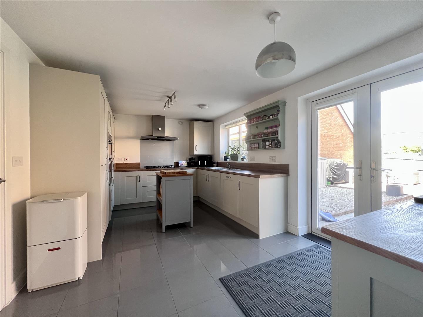 Whitecastle Way, Kingsmead, Milton Keynes Image 3
