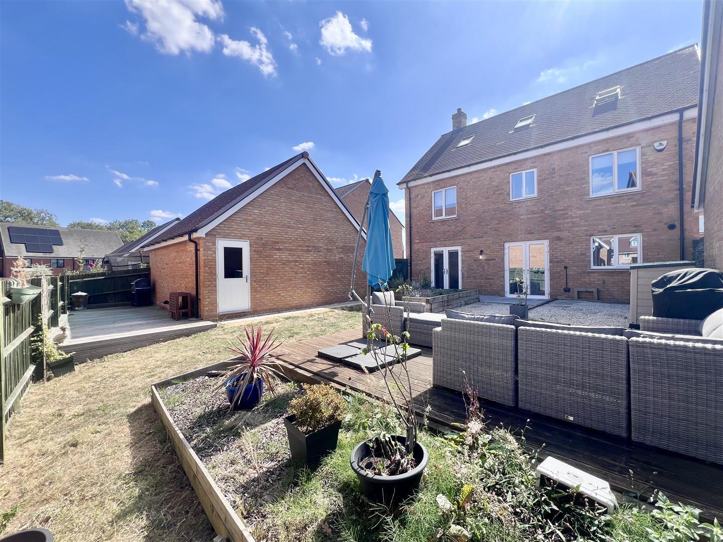Whitecastle Way, Kingsmead, Milton Keynes Image 16