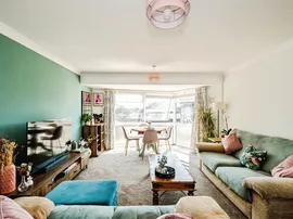 Fontwell Close, Rustington, Littlehampton thumb 2