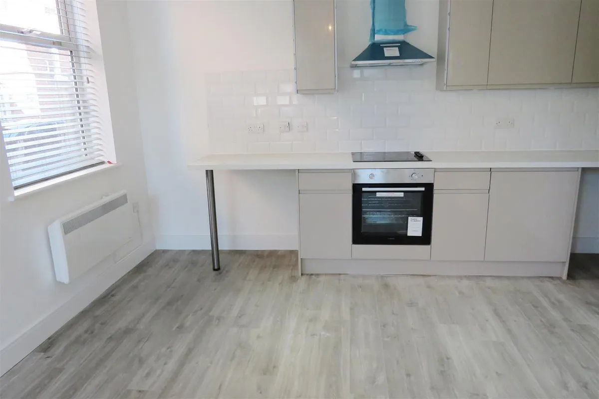 College Place, SOUTHAMPTON