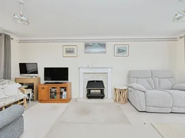 Wallace Close, Dereham thumb 3