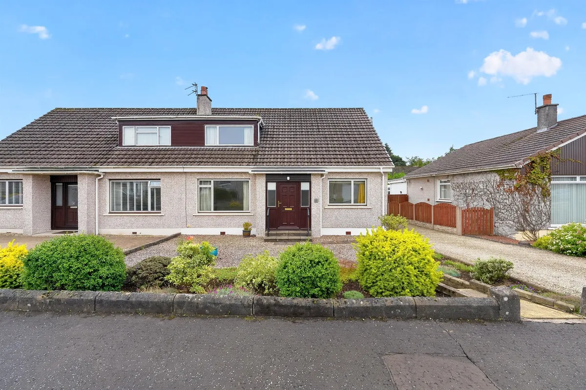 Graystones, Kilwinning