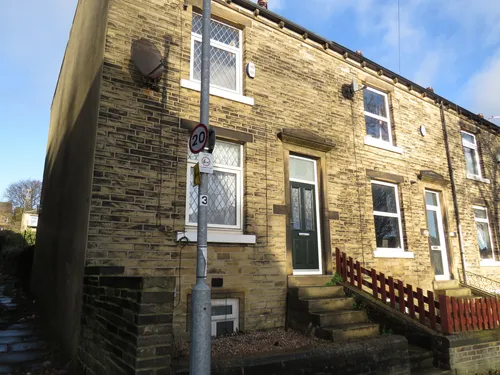 Emscote Street South, HALIFAXphoto