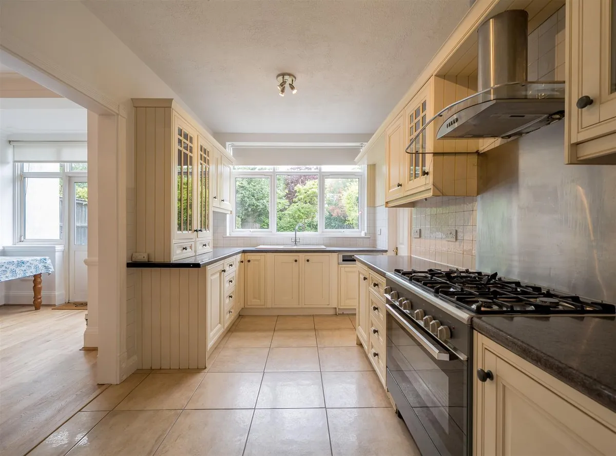 Wren Avenue, London NW2