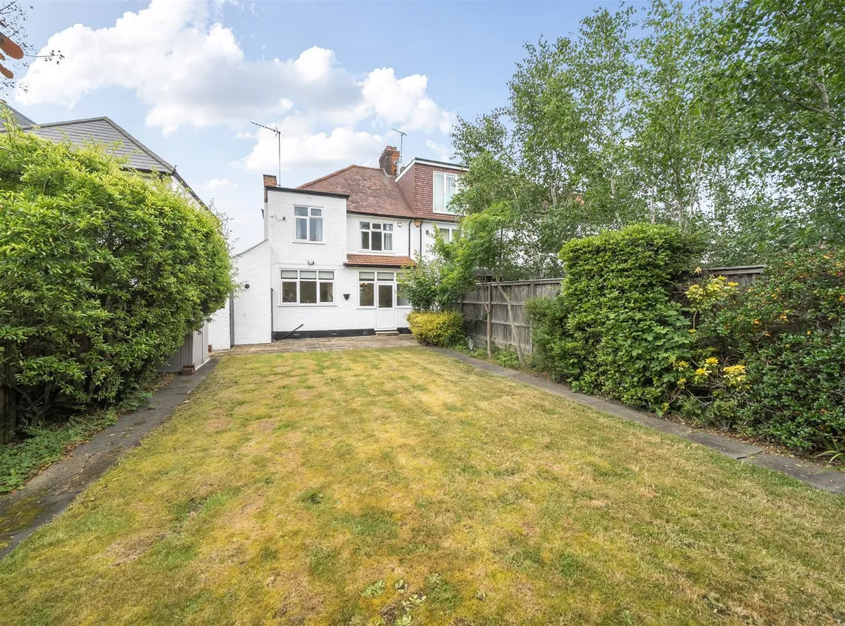 Wren Avenue, London NW2