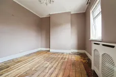 Salisbury Road, Barry