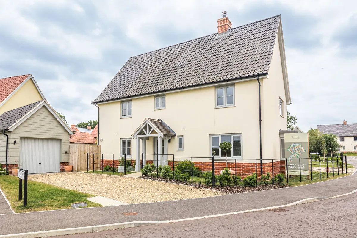 Eye-Catching New Home