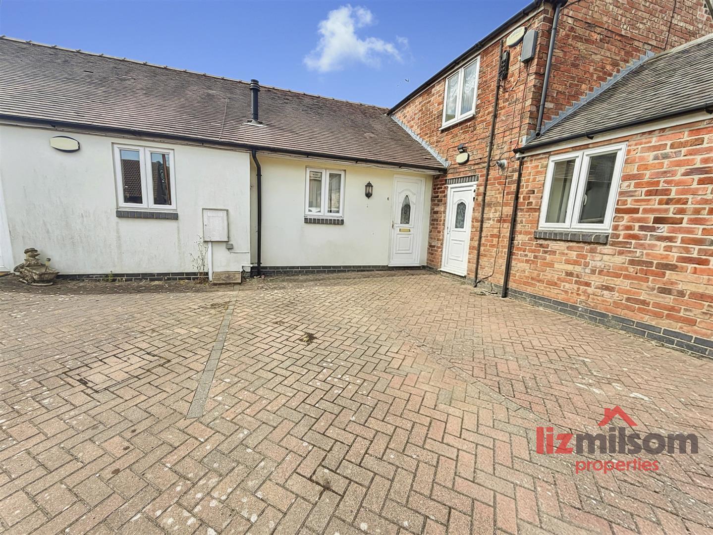 School Street, Church Gresley, Swadlincote Image 1