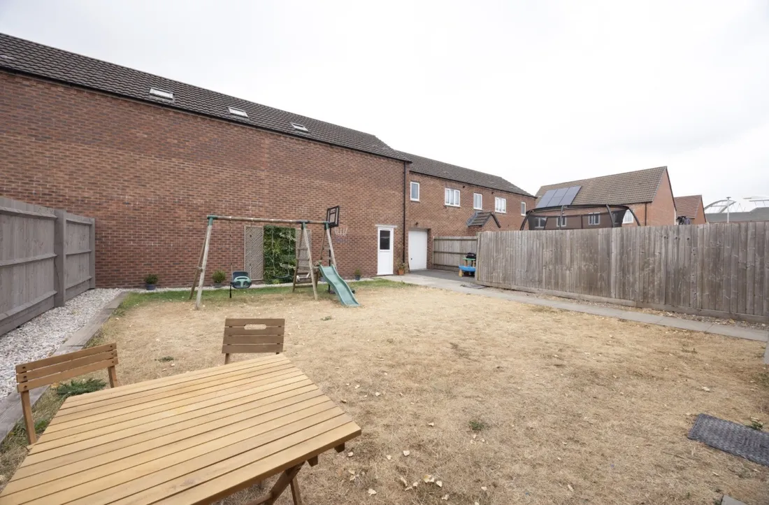 Property photo 28