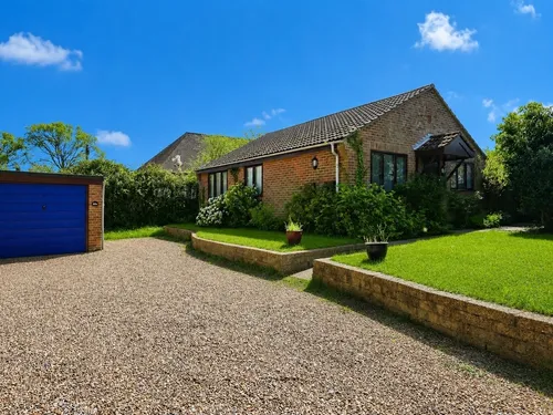 Wildern Lane, Hedge End, Southamptonphoto