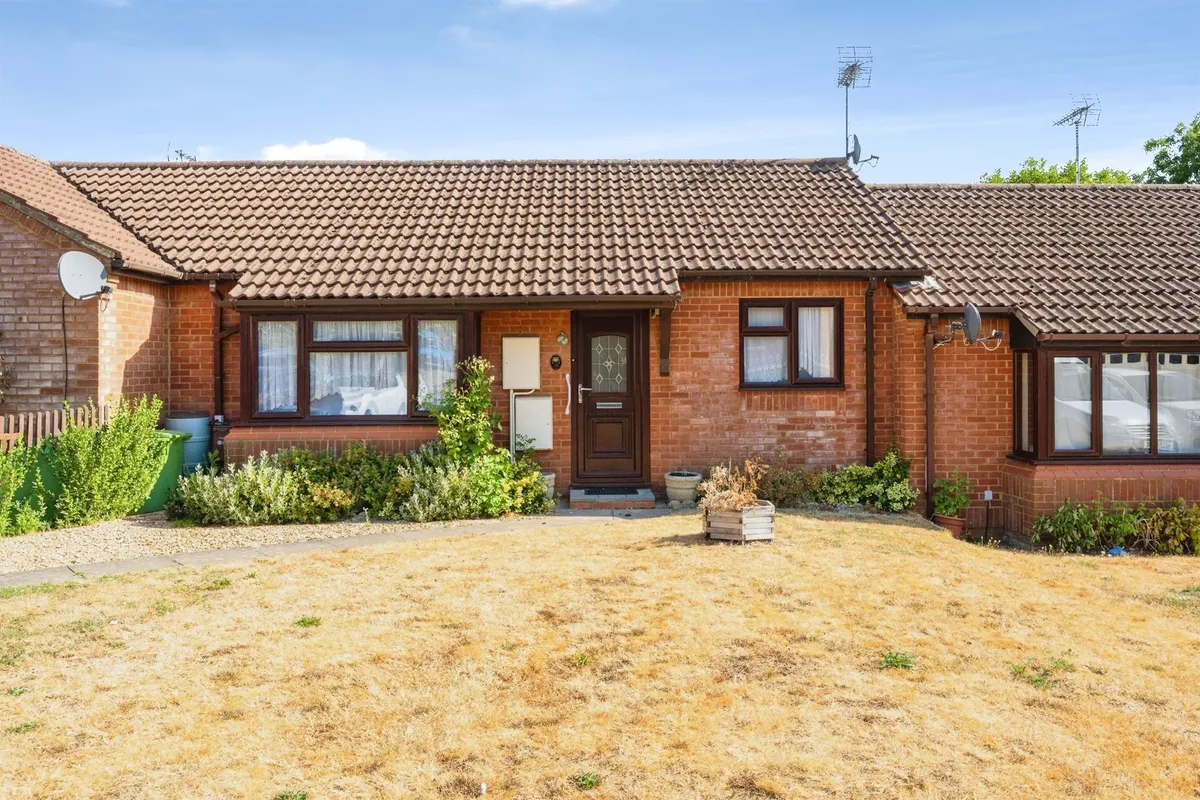 Ledburn Grove, Cedars Way, Leighton Buzzard