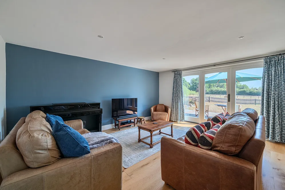 Frith End, Nr Farnham, GU35 photo 5