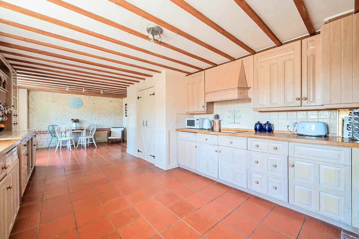Frith End, Nr Farnham, GU35 photo 6