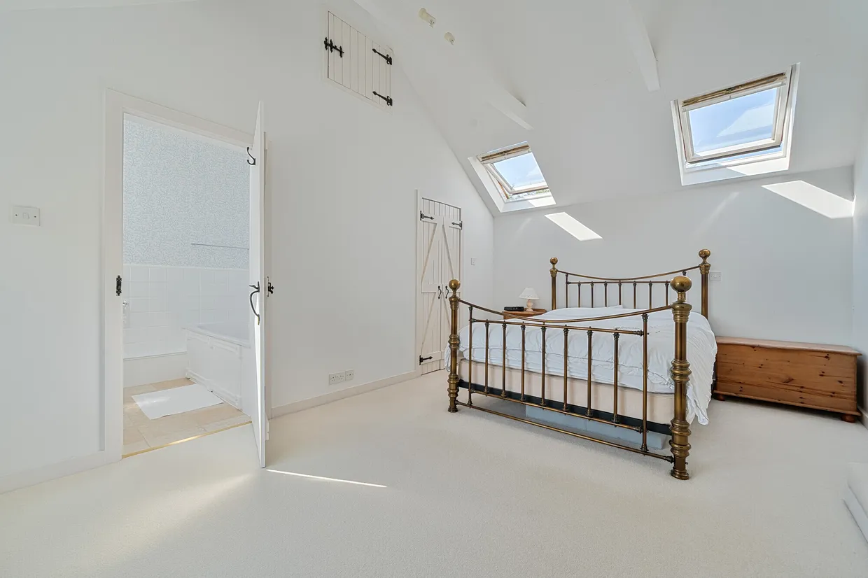 Frith End, Nr Farnham, GU35 photo 19