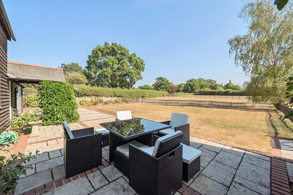 Frith End, Nr Farnham, GU35 photo 27