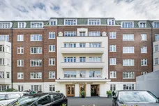 Pembroke Road London W8 photo 4