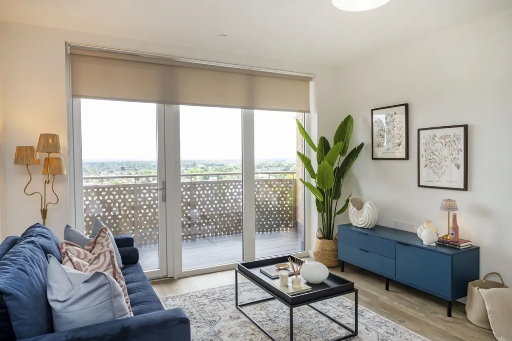 Elmsleigh Road Staines TW18 photo 5