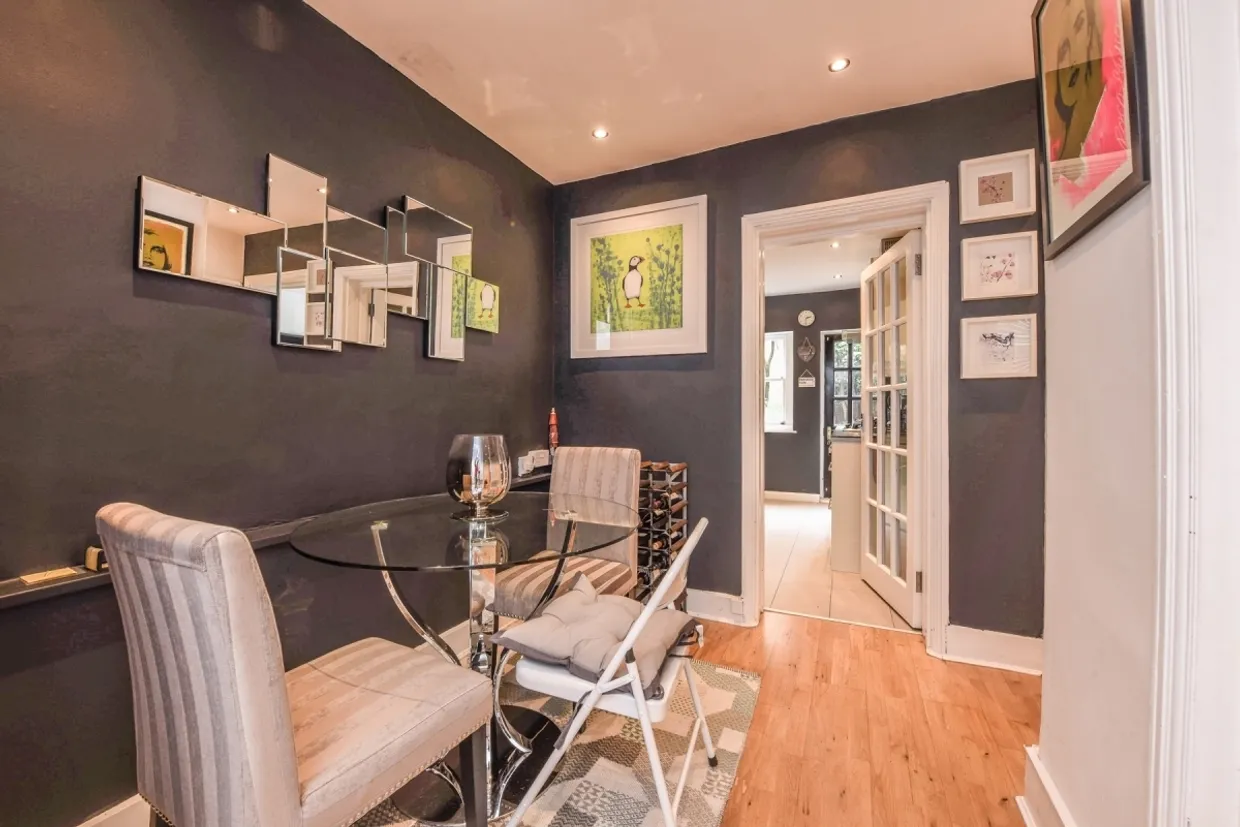 Hemstal Road London NW6 photo 4