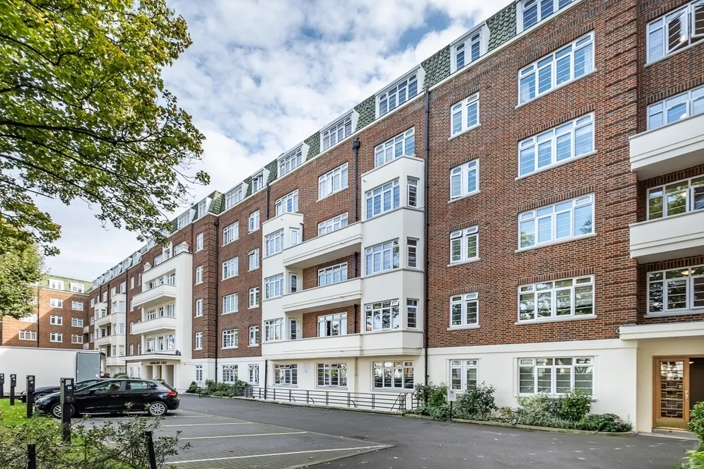 Pembroke Road London W8 photo 7