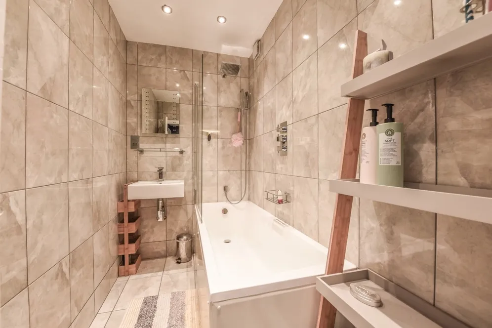 Hemstal Road London NW6 photo 5