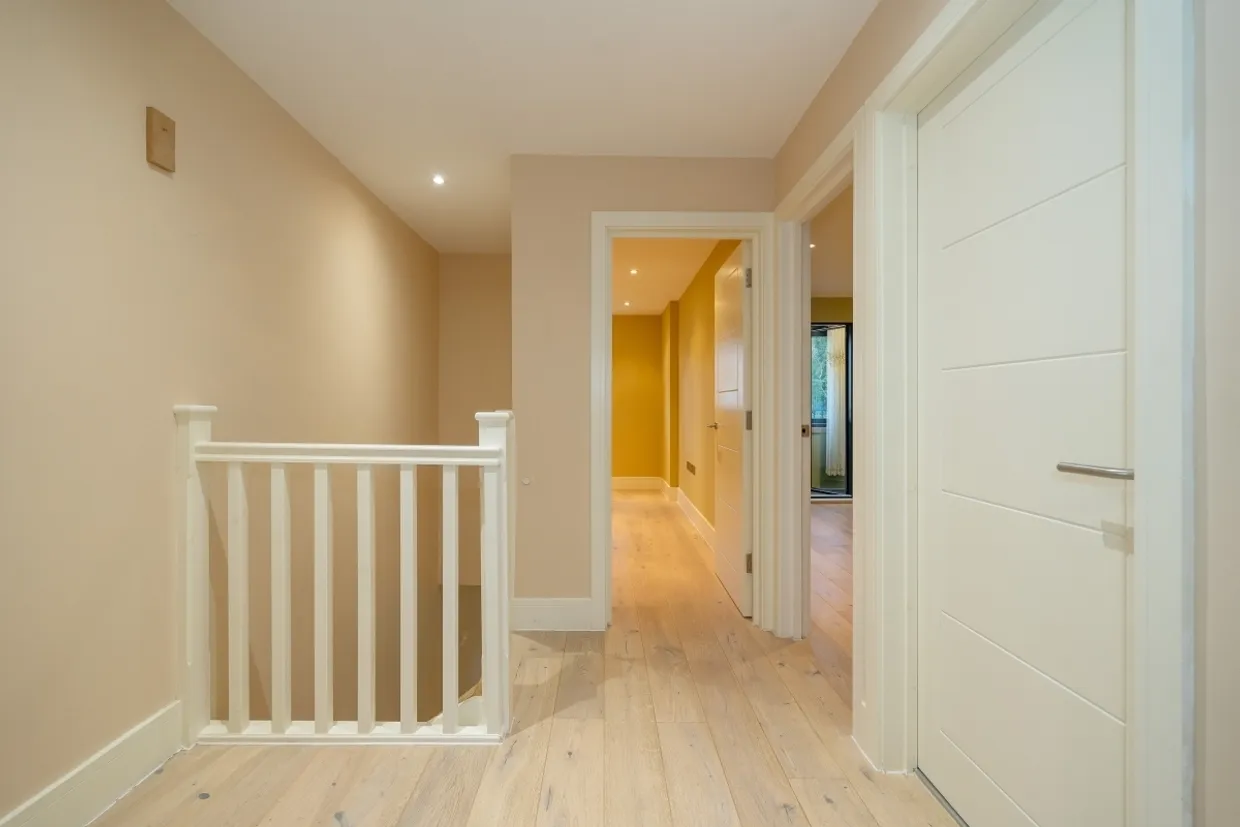 Golden Manor Hanwell W7 photo 8