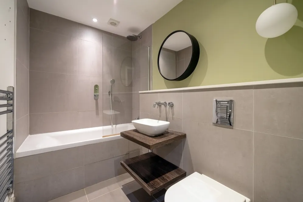 Golden Manor Hanwell W7 photo 9