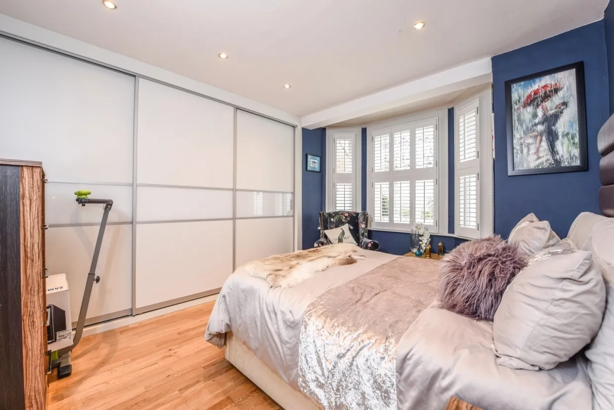 Hemstal Road London NW6 photo 8