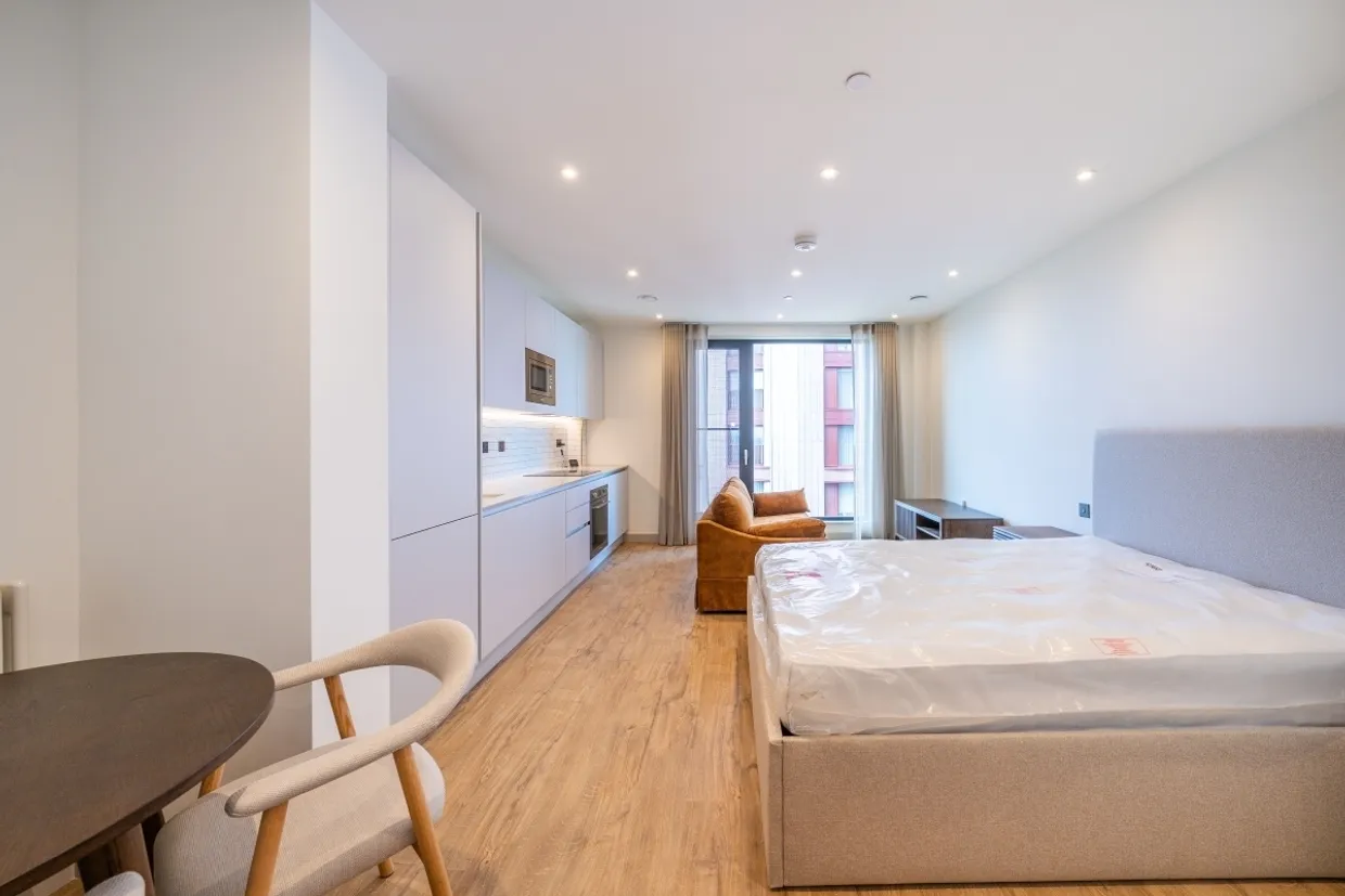 The Eades, 11 Selborne Road London E17 photo 2
