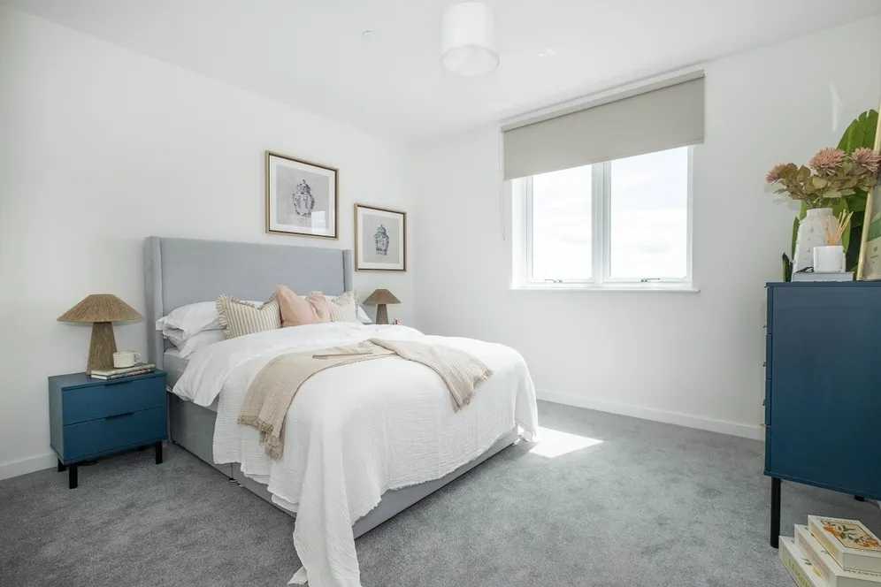 Elmsleigh Road Staines TW18 photo 2