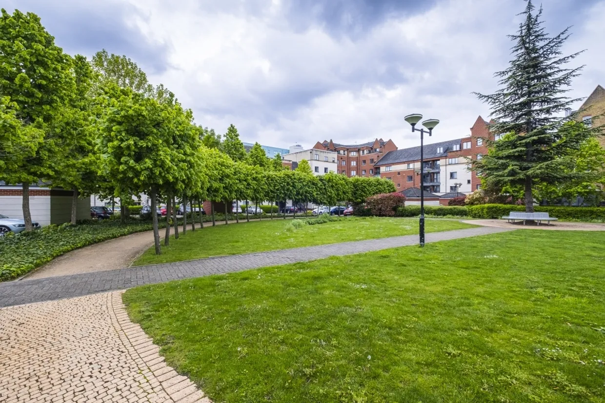 Manor Gardens London N7 photo 13