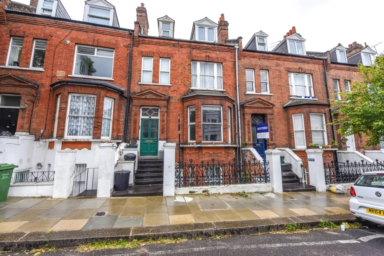 Hemstal Road London NW6 photo 9