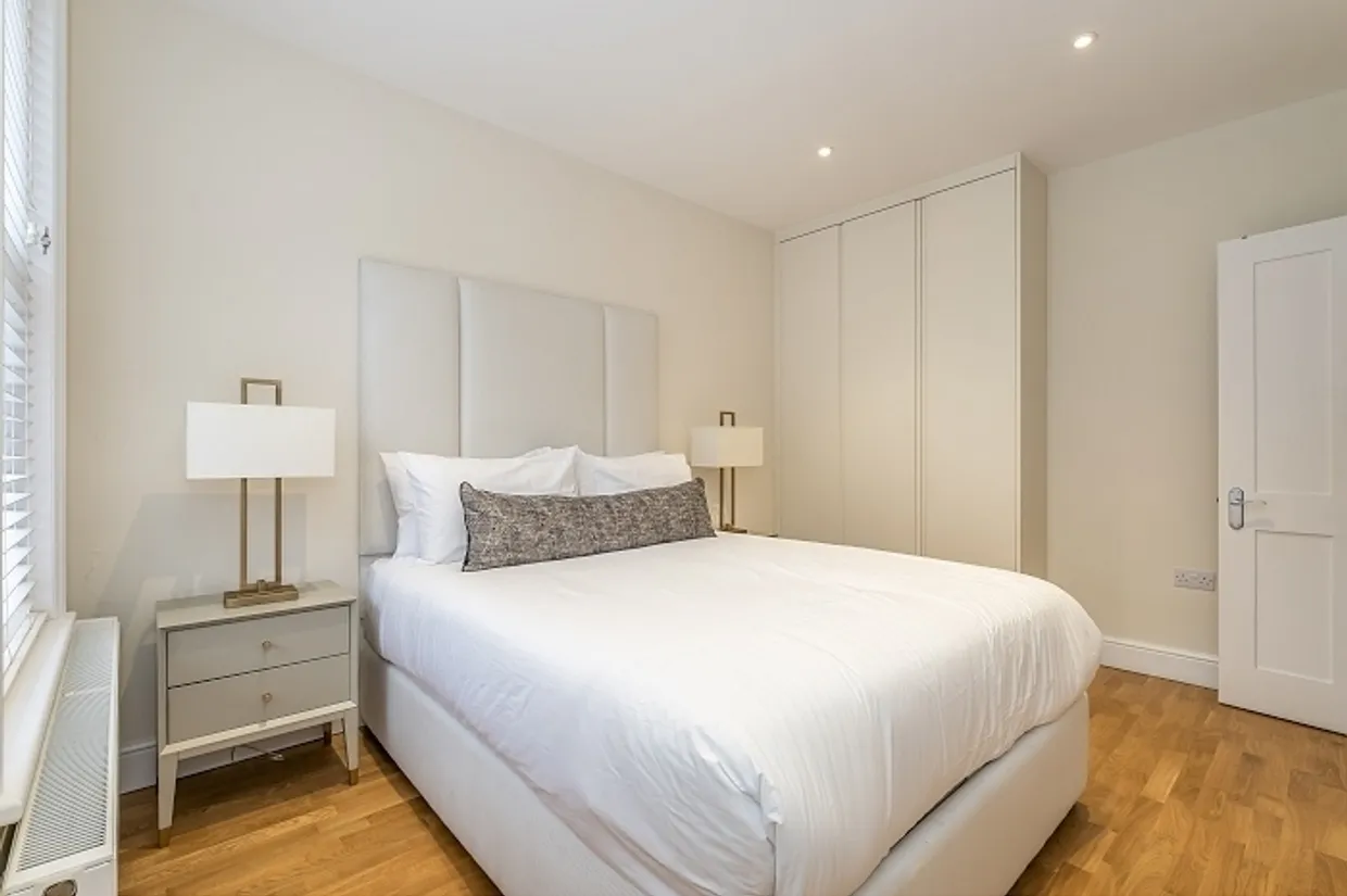 Hamlet Gardens, 290 King Steet, London, W6 photo 15