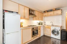 Redwood Mews London SW4 photo 3