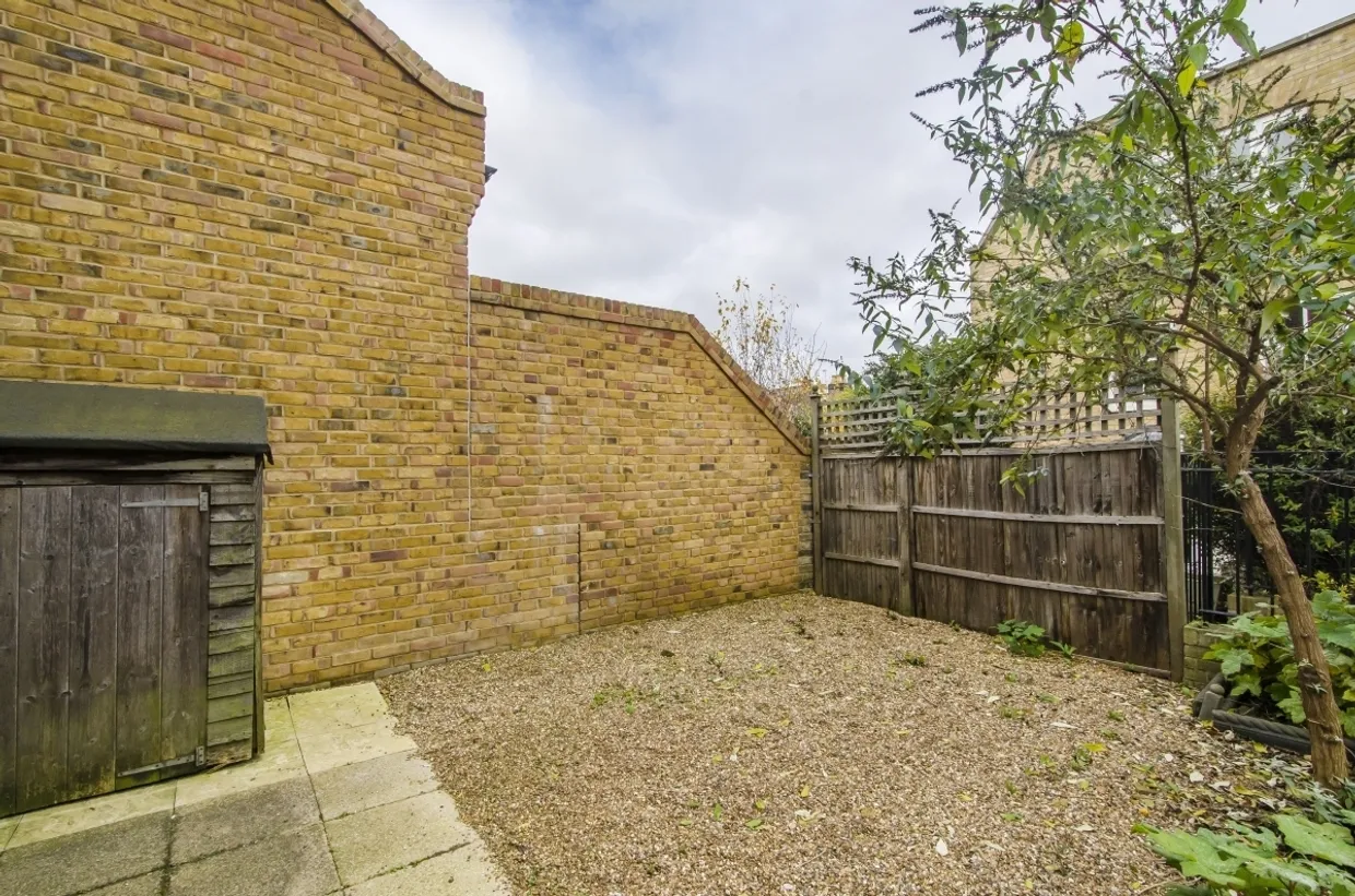 Redwood Mews London SW4 photo 10