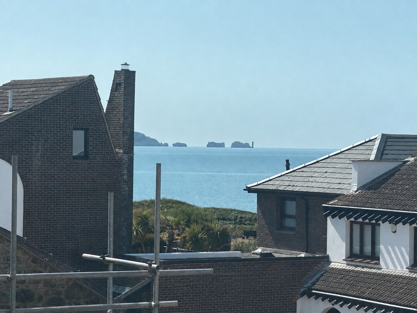 Homegrange House, Milford on Sea Image 1