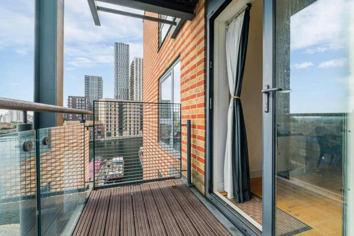 Boardwalk Place, E14 photo 2