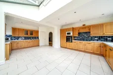 Heathfield Road London W3 photo 2
