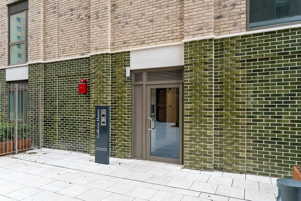Western Gateway London E16 photo 8