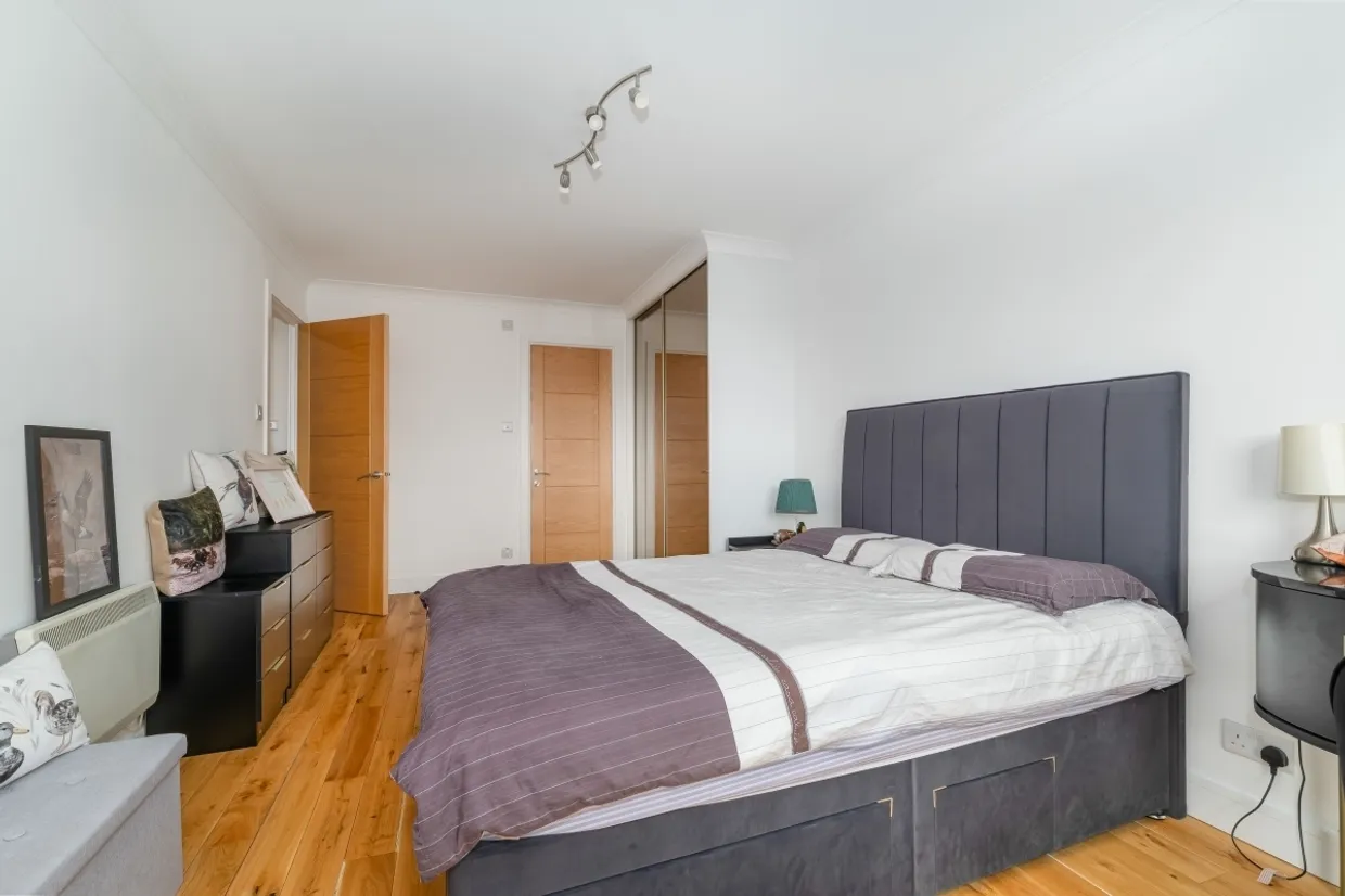 Boardwalk Place, E14 photo 7