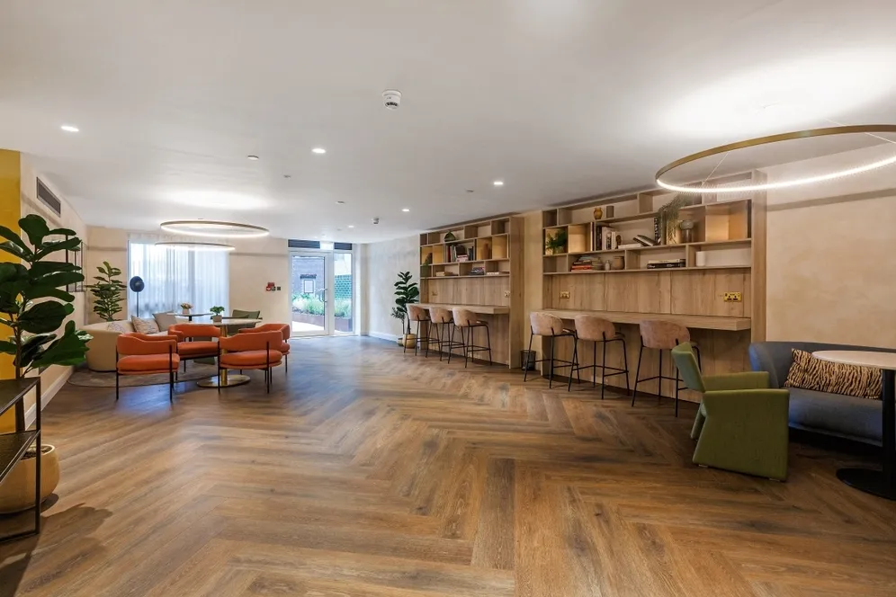 Western Gateway London E16 photo 10