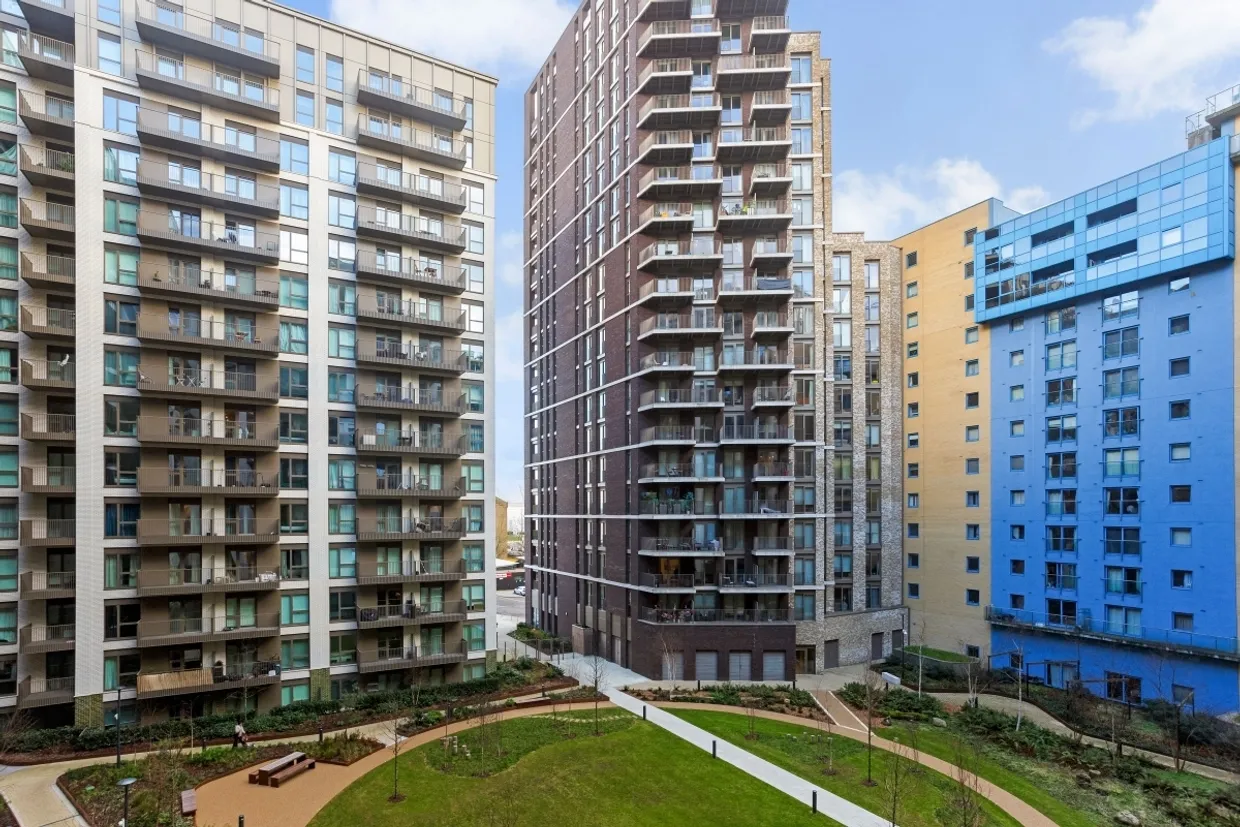 Western Gateway London E16 photo 11