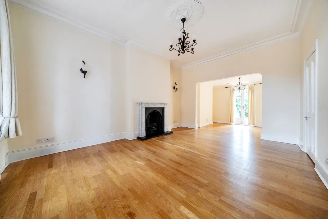 Heathfield Road London W3 photo 6