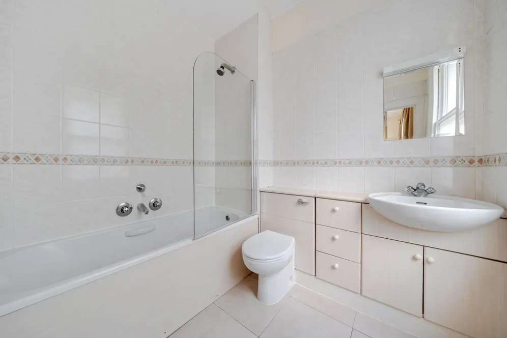 Heathfield Road London W3 photo 8